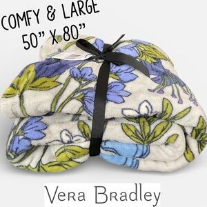 🌸 Vera Bradley NWT  50”x80 Throw